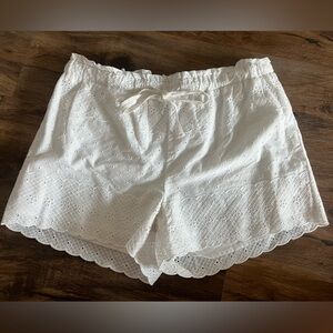 white womens shorts